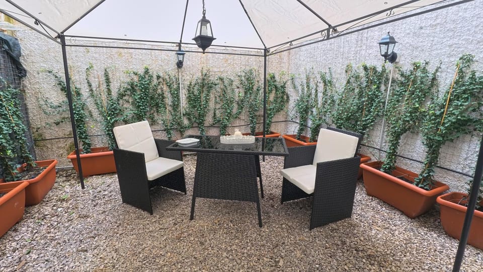 Patio, Garden