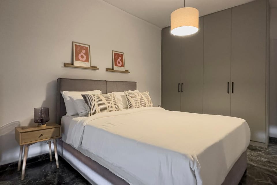 Bed, Photo of the whole room, Bedroom, wardrobe