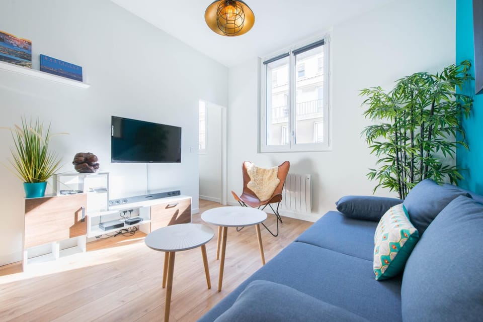 Communal lounge/ TV room, TV and multimedia, Living room, Seating area