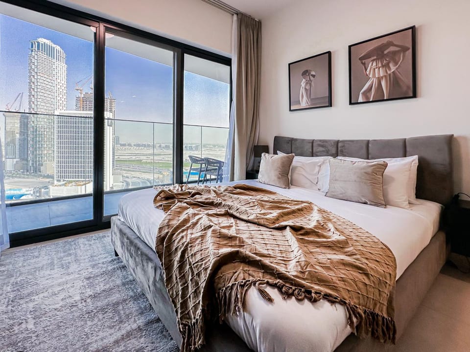 Skyline Oasis - Business Bay with Burj Khalifa Vie Apartment in Dubai