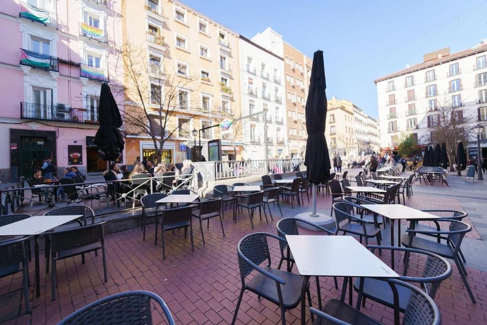 Exclusive temporary flat with central balconies Temporal AFI332D Apartment in Centro