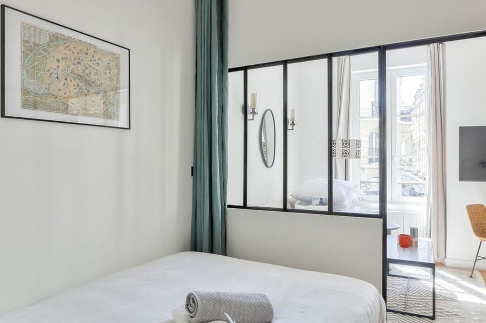 Superb 1BR Flat 10 min from Bon Marché Rive Gauche Apartment in Paris