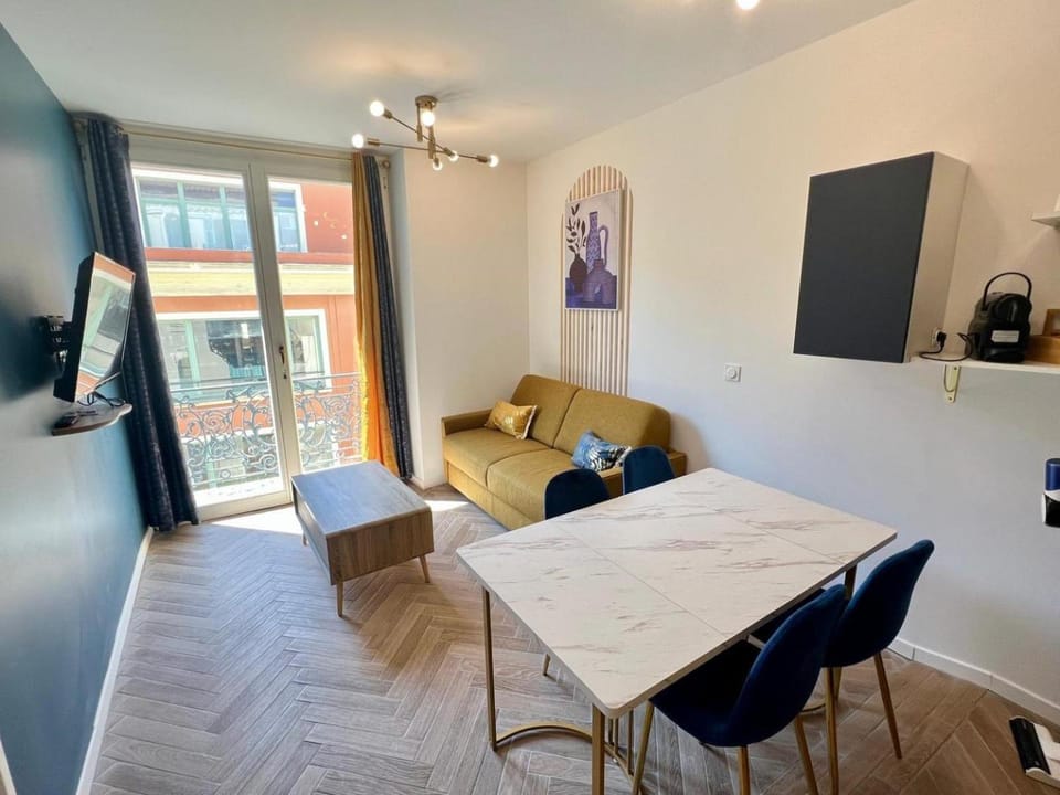 MOON - 34 Apartment in Nice