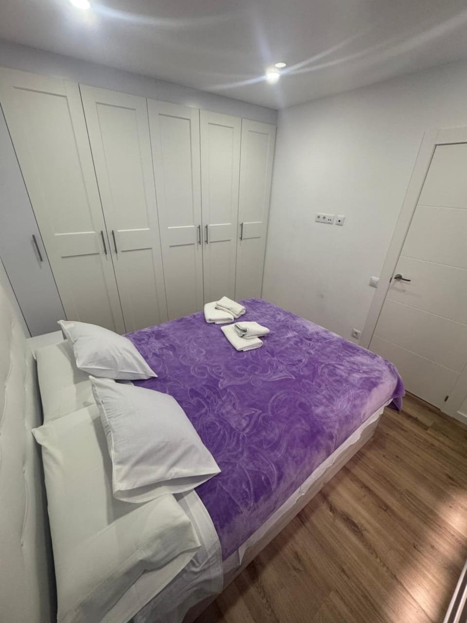 Bed, Bedroom, wardrobe