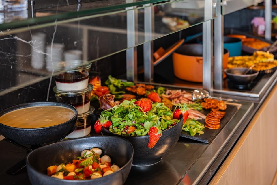 Food and drinks, Food, Buffet breakfast