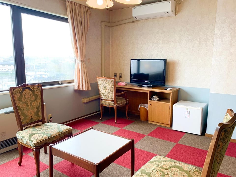 Photo of the whole room