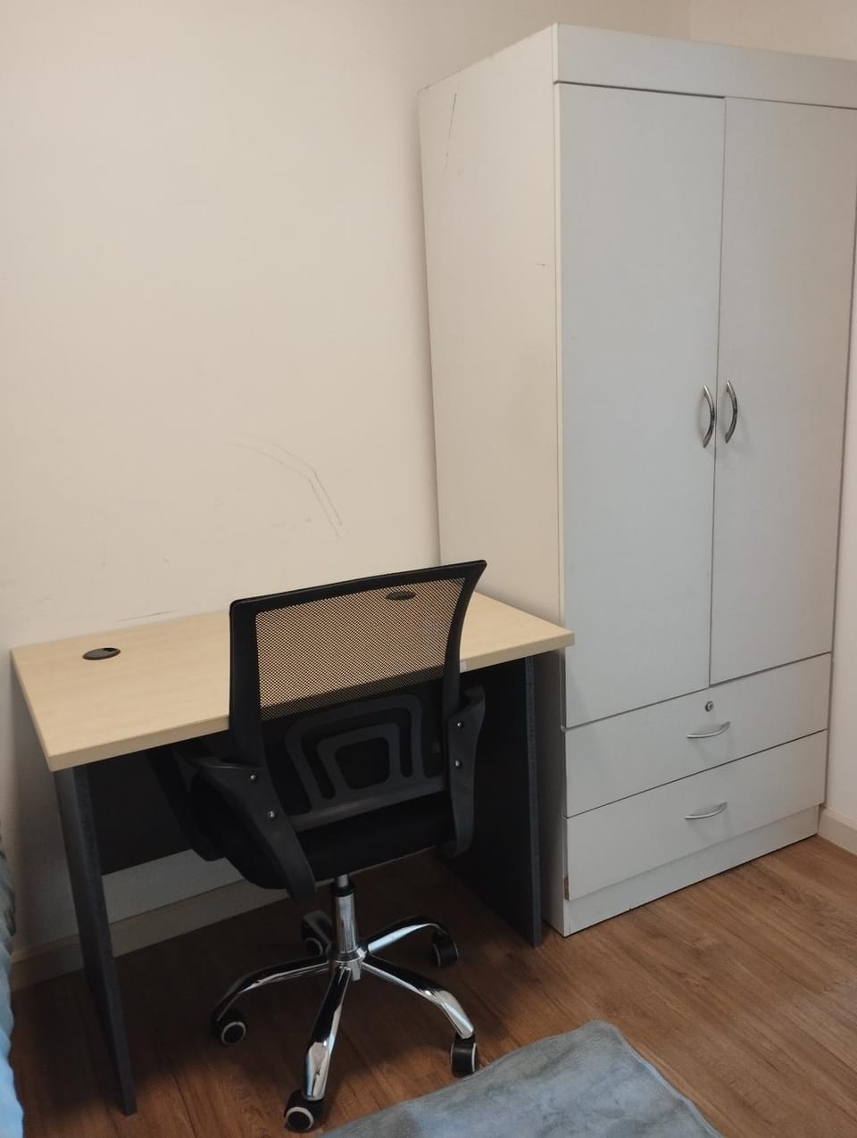wardrobe