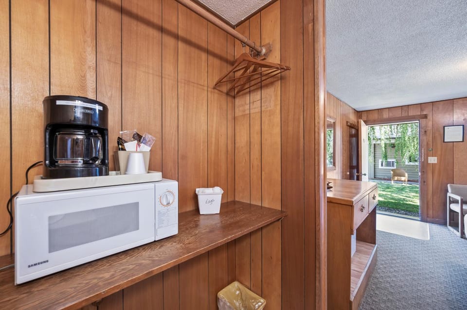 Coffee/tea facilities