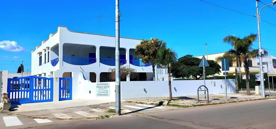 Property building, Neighbourhood, Street view