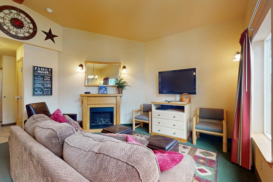 Icicle Village Resort Condo #407 Apartment hotel in Leavenworth