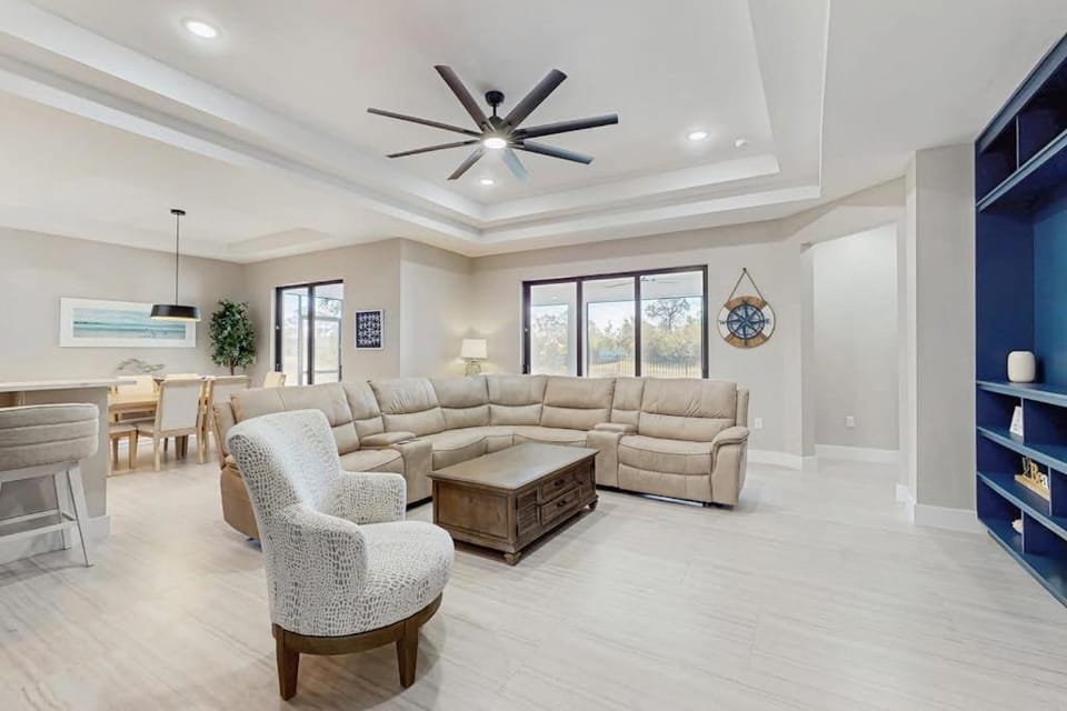 Sunny Pines Retreat House in Rotonda Lakes