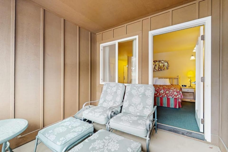 Icicle Village Resort Condo #408 Apartment in Leavenworth
