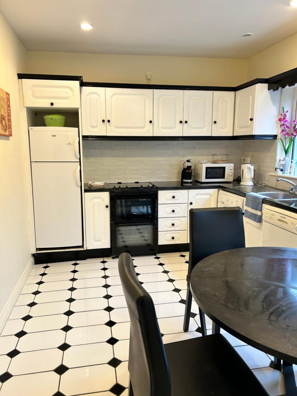 Family Fun or Besties Getaway House in County Mayo