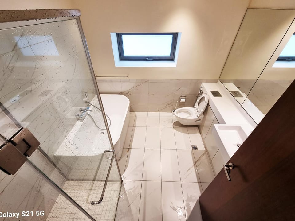 Shower, Toilet, Bathroom, Bath
