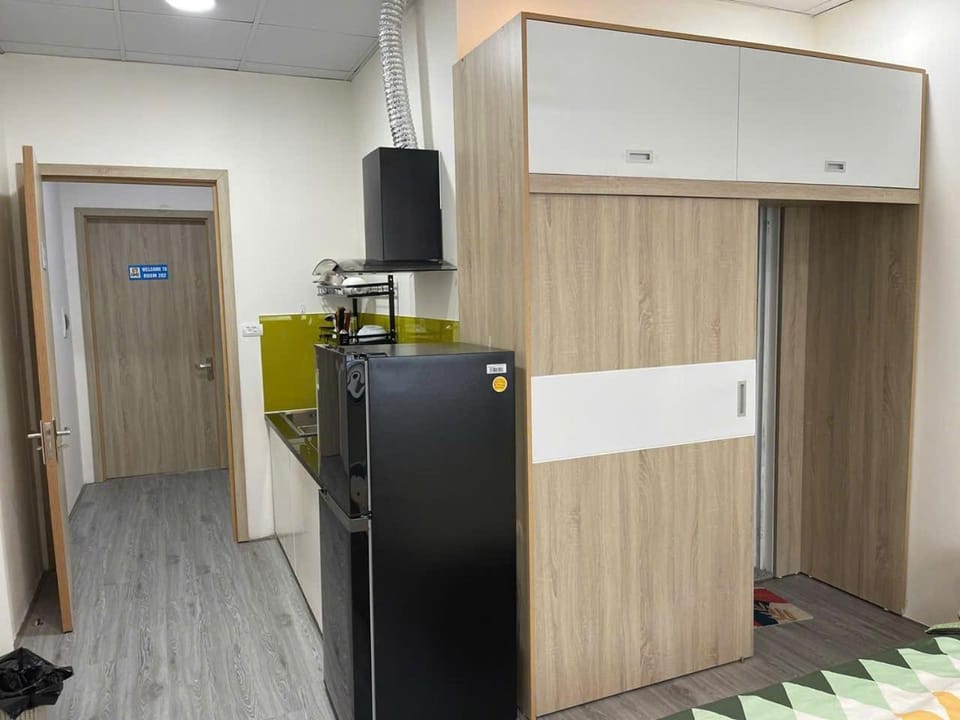 minibar, wardrobe