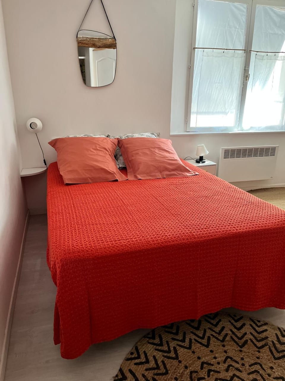 Studio Cosy Rue piètonne calme Centre-ville Uzès Climatisé Apartment in Uzes