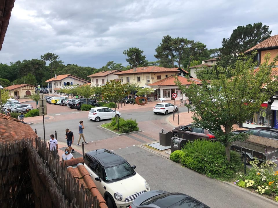 Property building, Street view