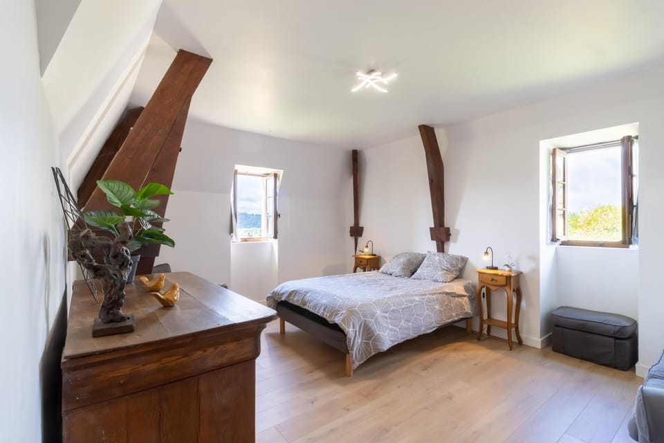 Living room, Bedroom