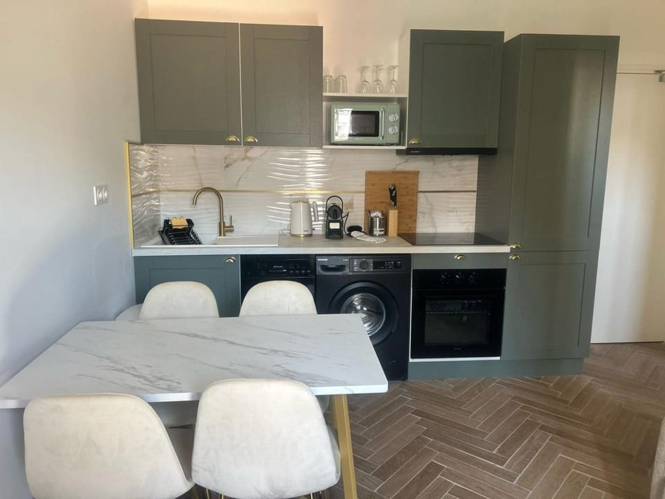 MOON - 35 Apartment in Nice