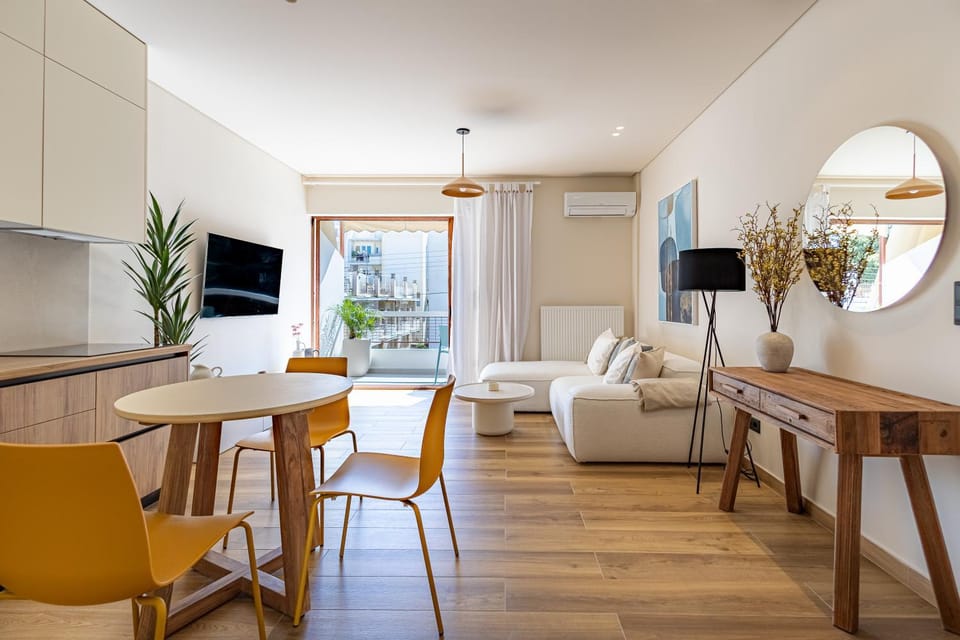 TV and multimedia, Living room, Dining area