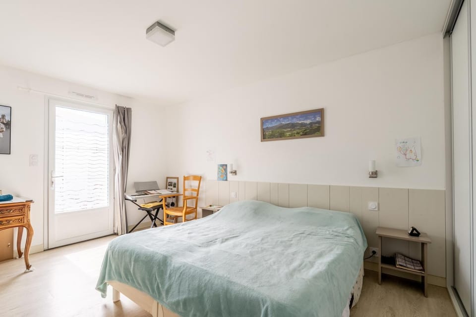 Living room, Bedroom