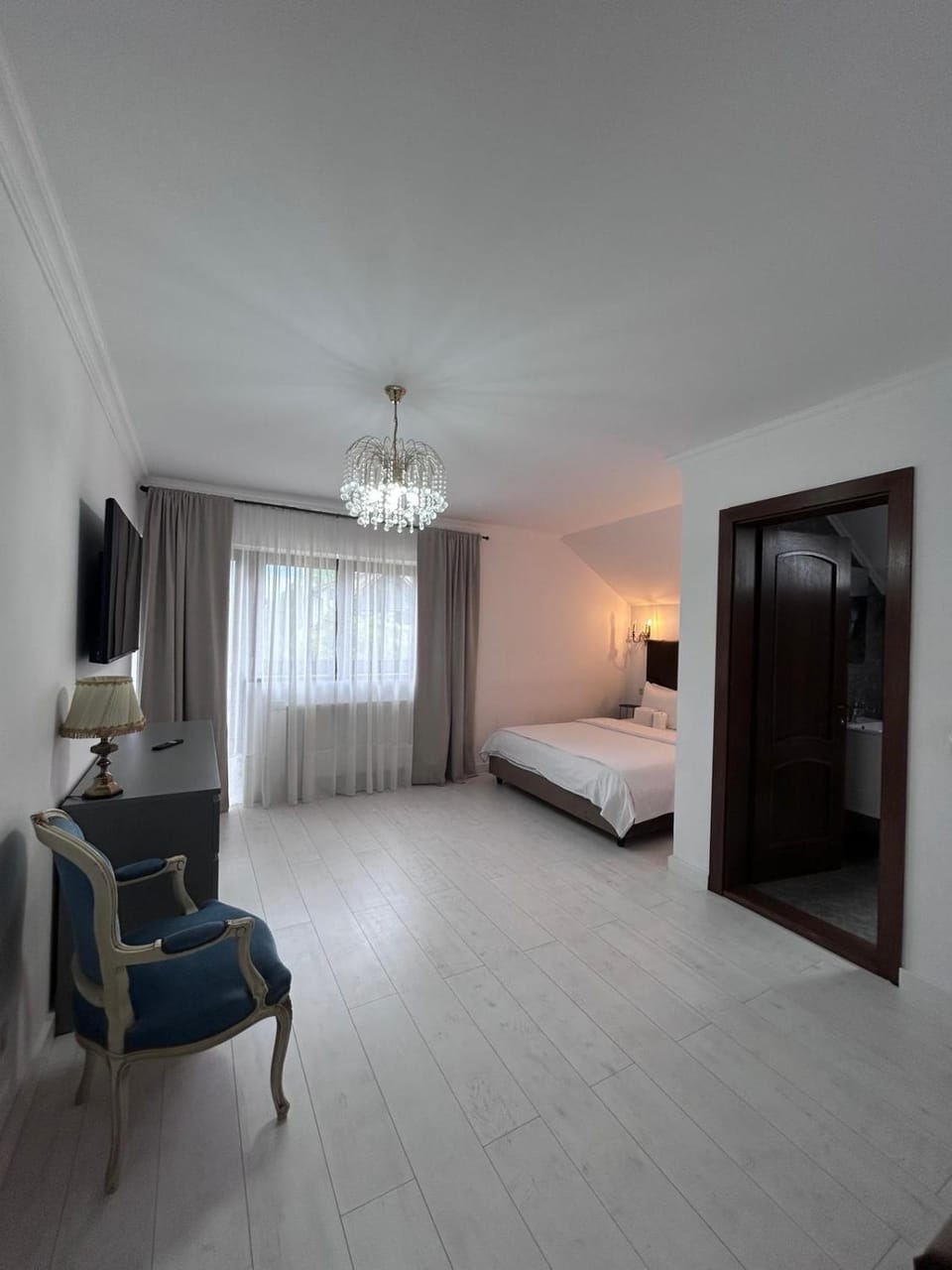 Crai Stone House Bed and Breakfast in Brașov County