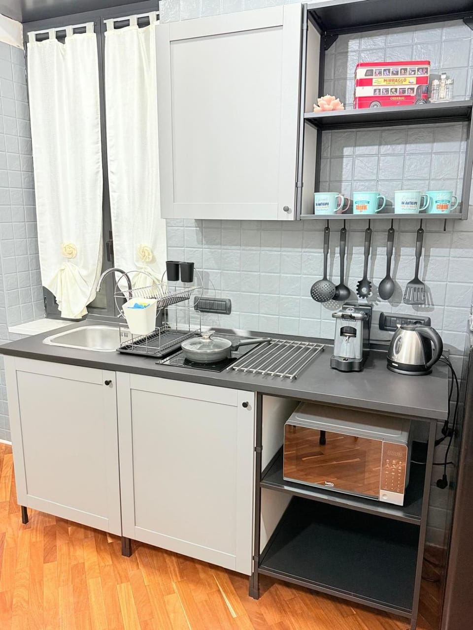 Kitchen or kitchenette, kitchen, kitchen