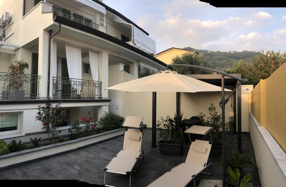 Inner courtyard view