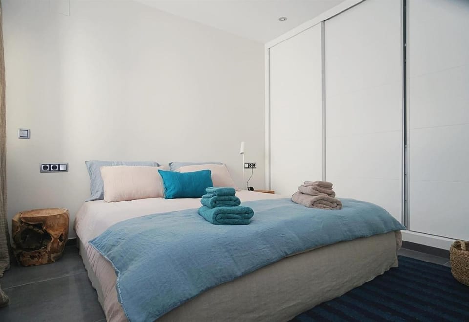 Living room, Bedroom