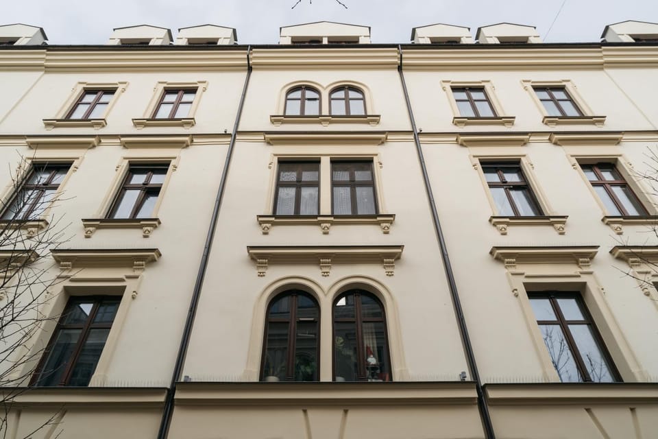 Property building, Day