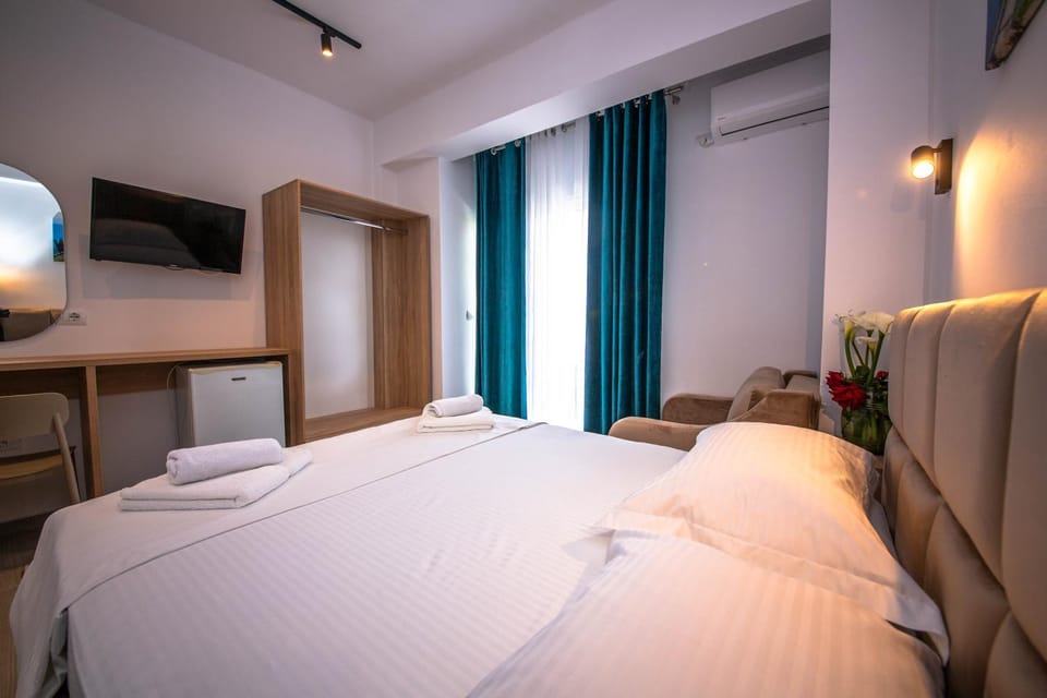 Hotel Perla Ksamil Bed and Breakfast in Ksamil