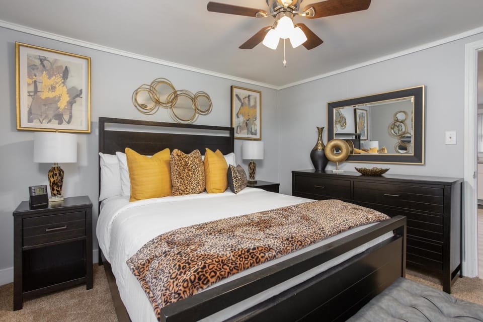 Bed, Bedroom