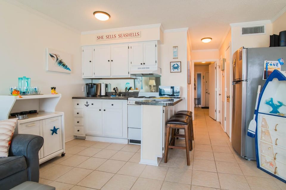 Leslie's Seaside Suite at Cherry Grove House in North Myrtle Beach