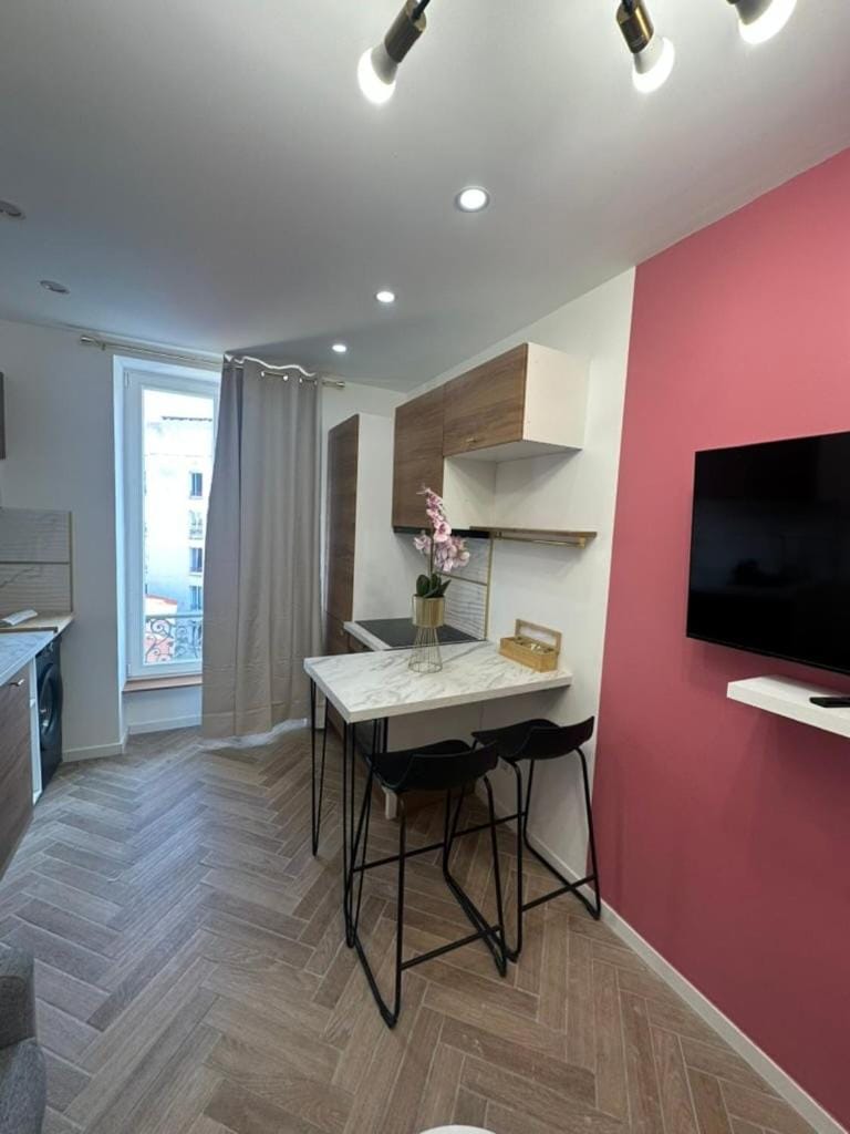 MOON - 43 Apartment in Nice