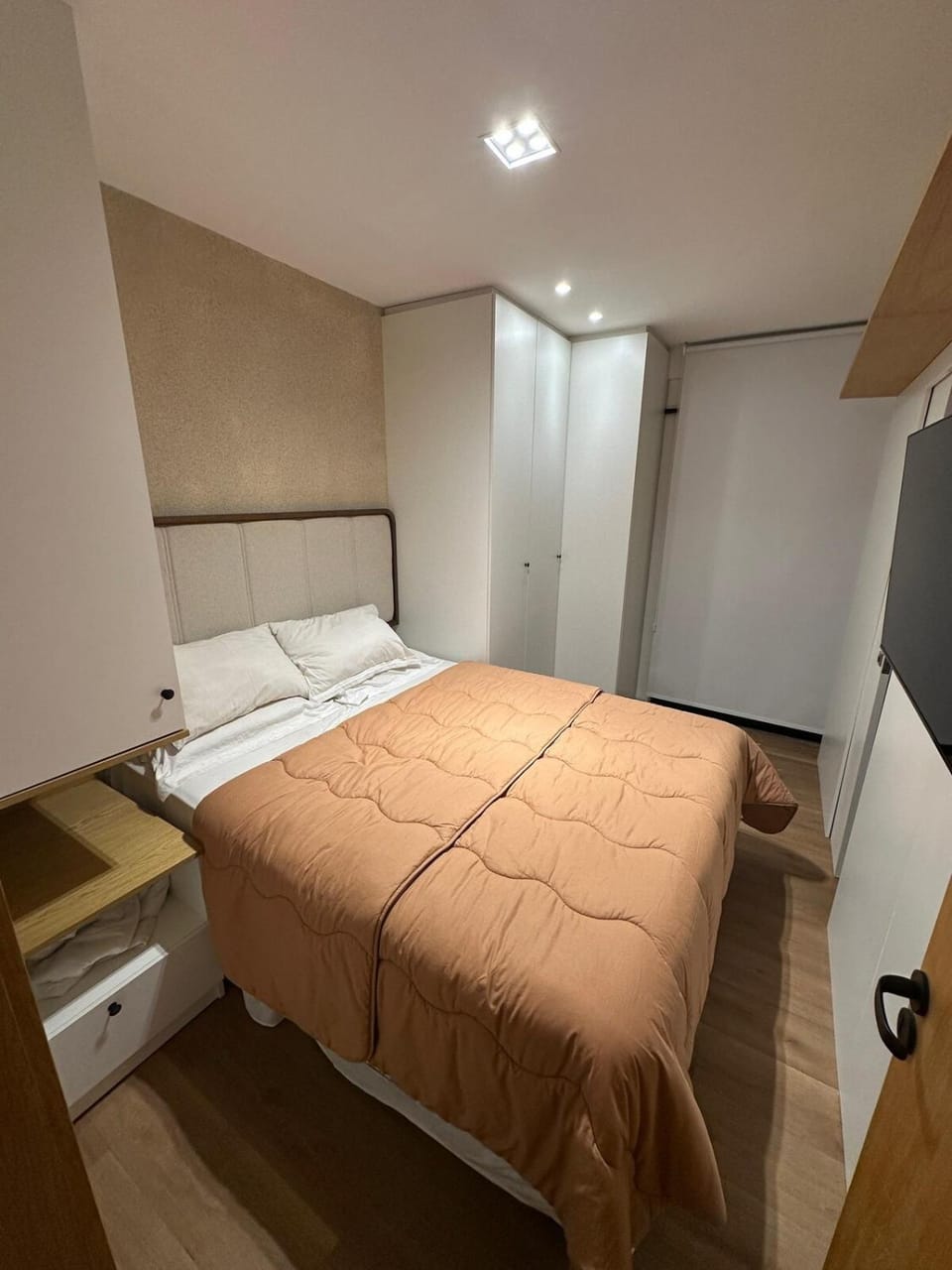 Apt 81m2, 1 Suite, Bay View Apartment in Belém