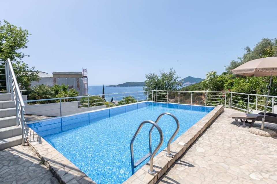Hana Apartment in Budva Municipality