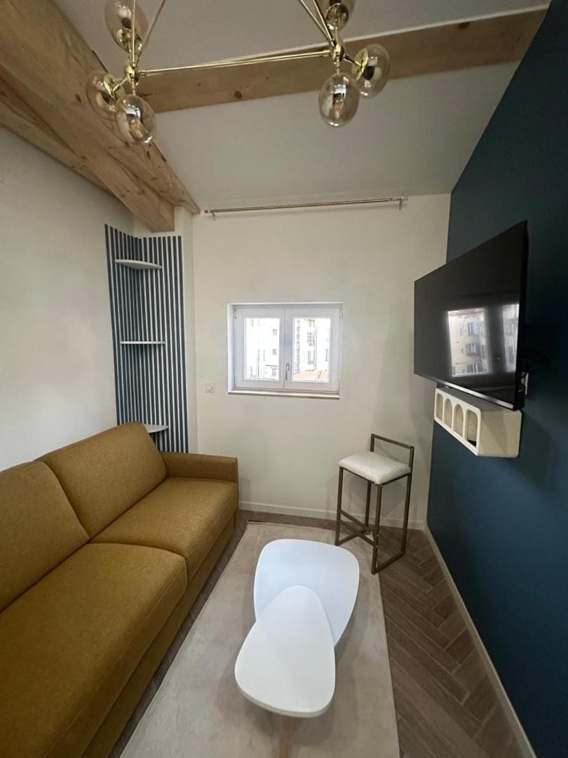 MOON - 45 Apartment in Nice