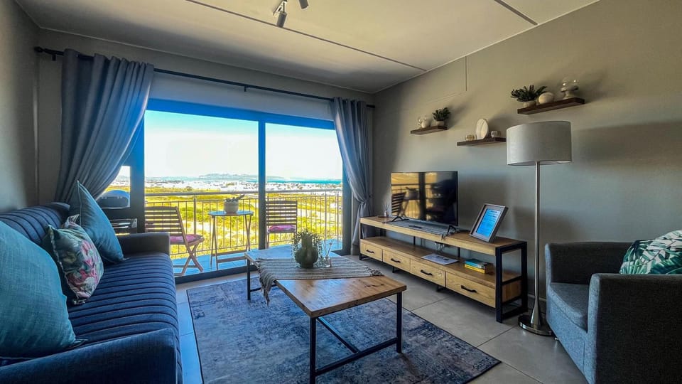 Living room, Sea view