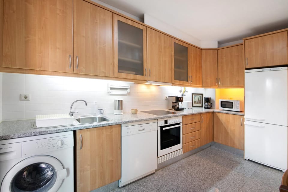 Kitchen or kitchenette, Living room