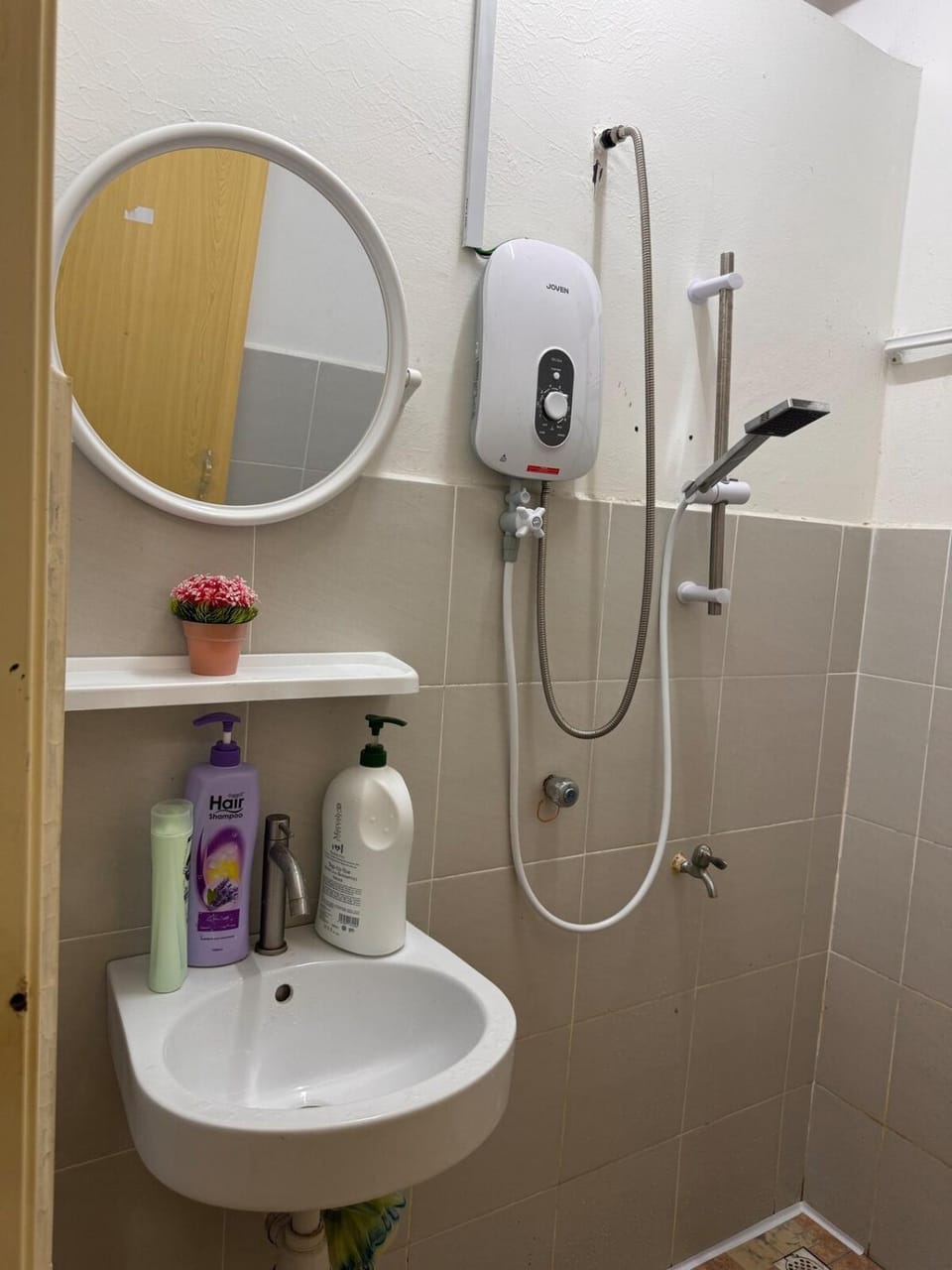 2pax 1car only Malaysian guest only bayan lepas Apartment in Bayan Lepas