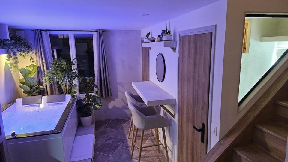 La Suite Chêne Apartment in Île-de-France