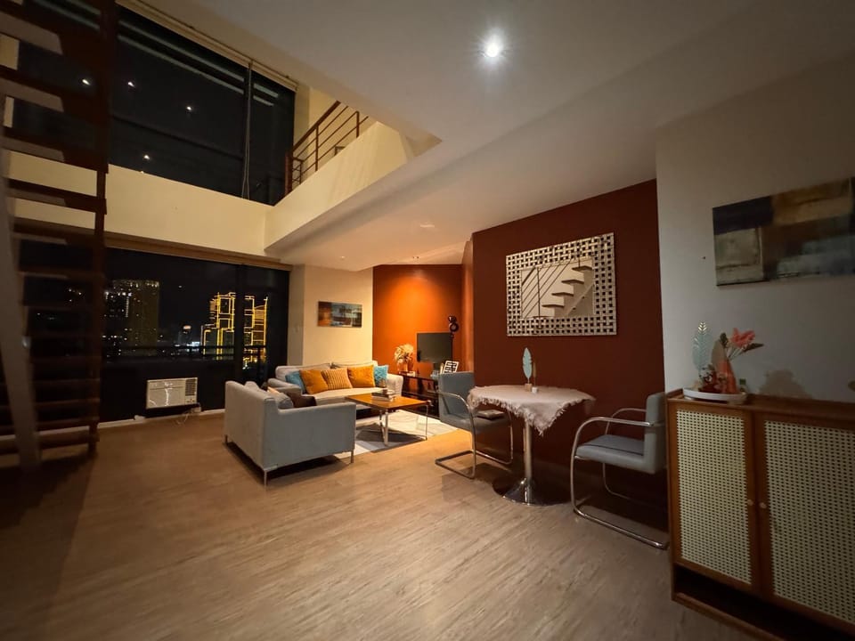Gramercy Residences Spacious 1 BR Loft FREE Amenities Hotel in Makati