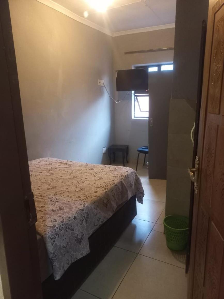 Blossoms Guest House Bed and Breakfast in Johannesburg