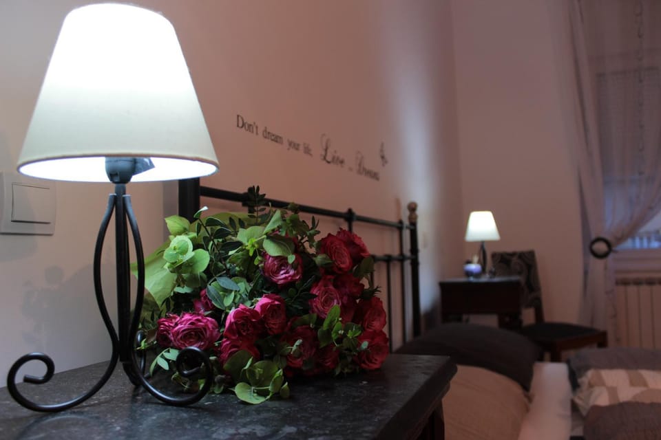 Decorative detail, Bedroom