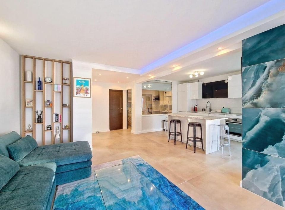 Le Romance - Palm Beach - Sea View - Wi-Fi - Air Conditioning Apartment in Cannes