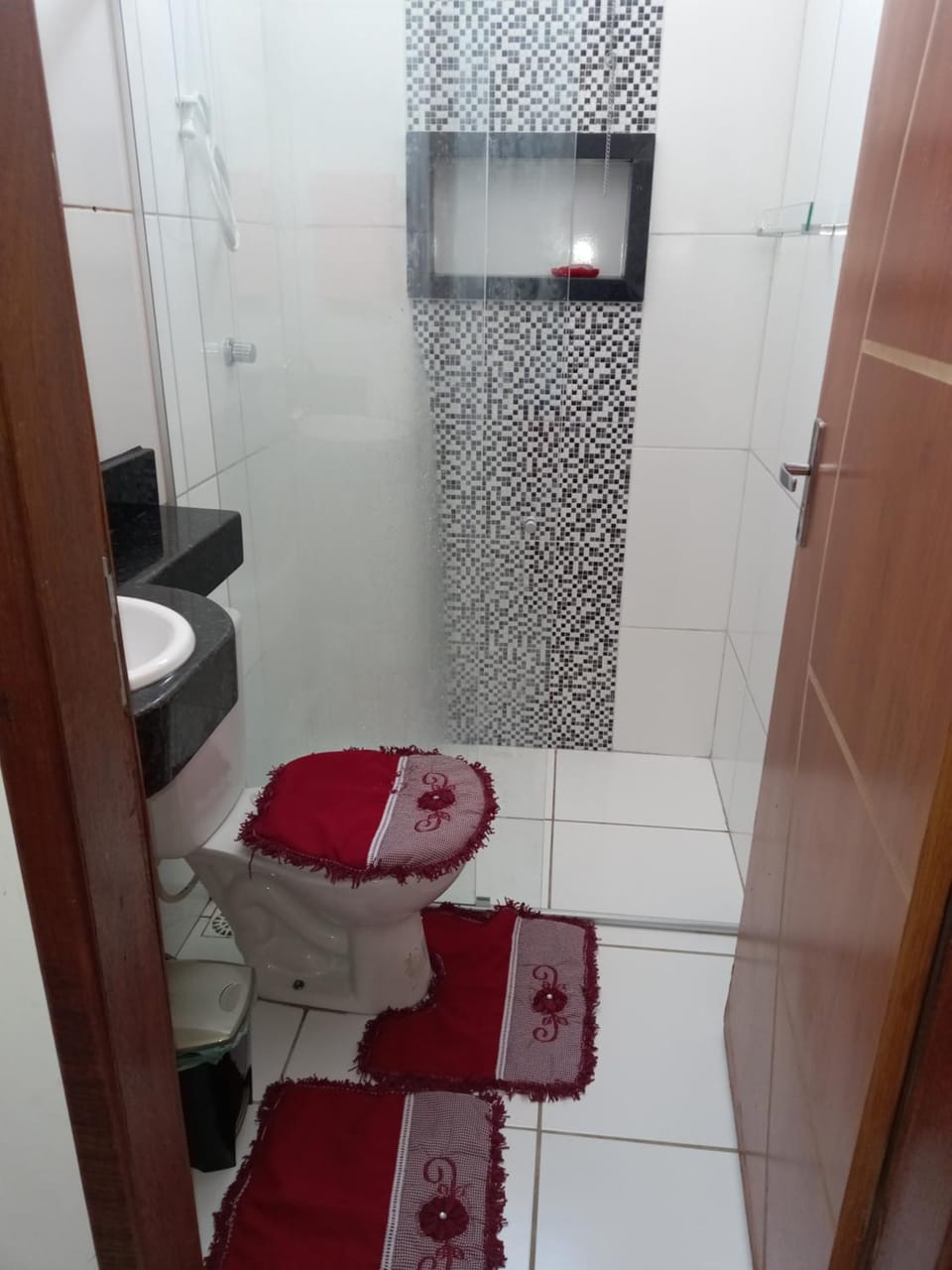 Shower, Toilet, Bathroom