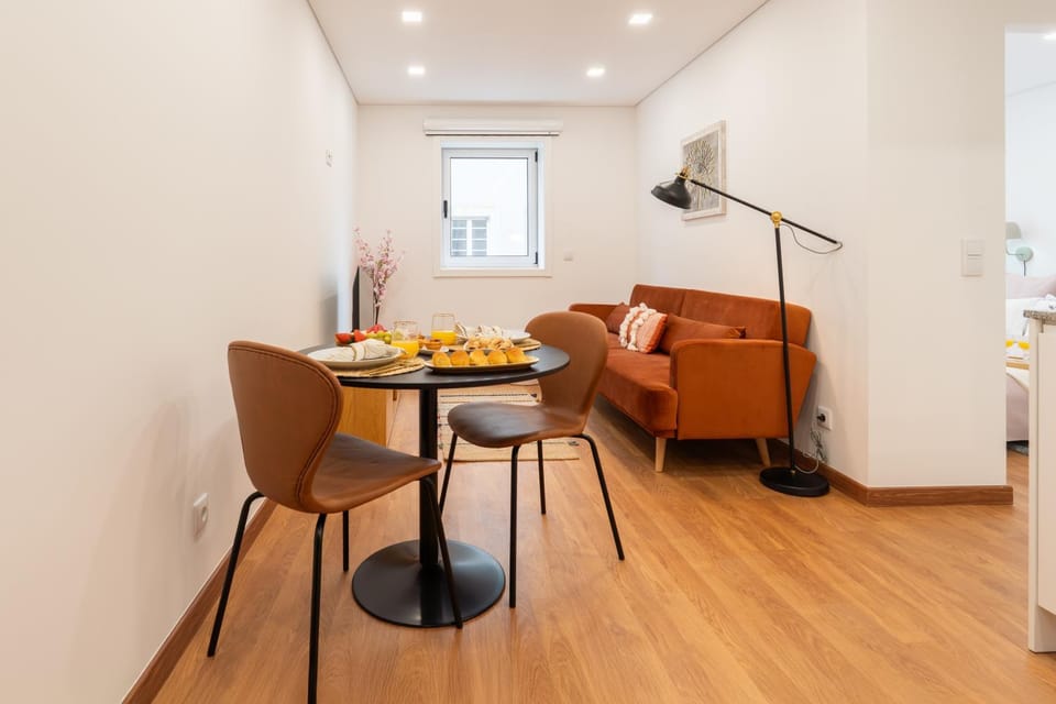 TV and multimedia, Living room, Dining area