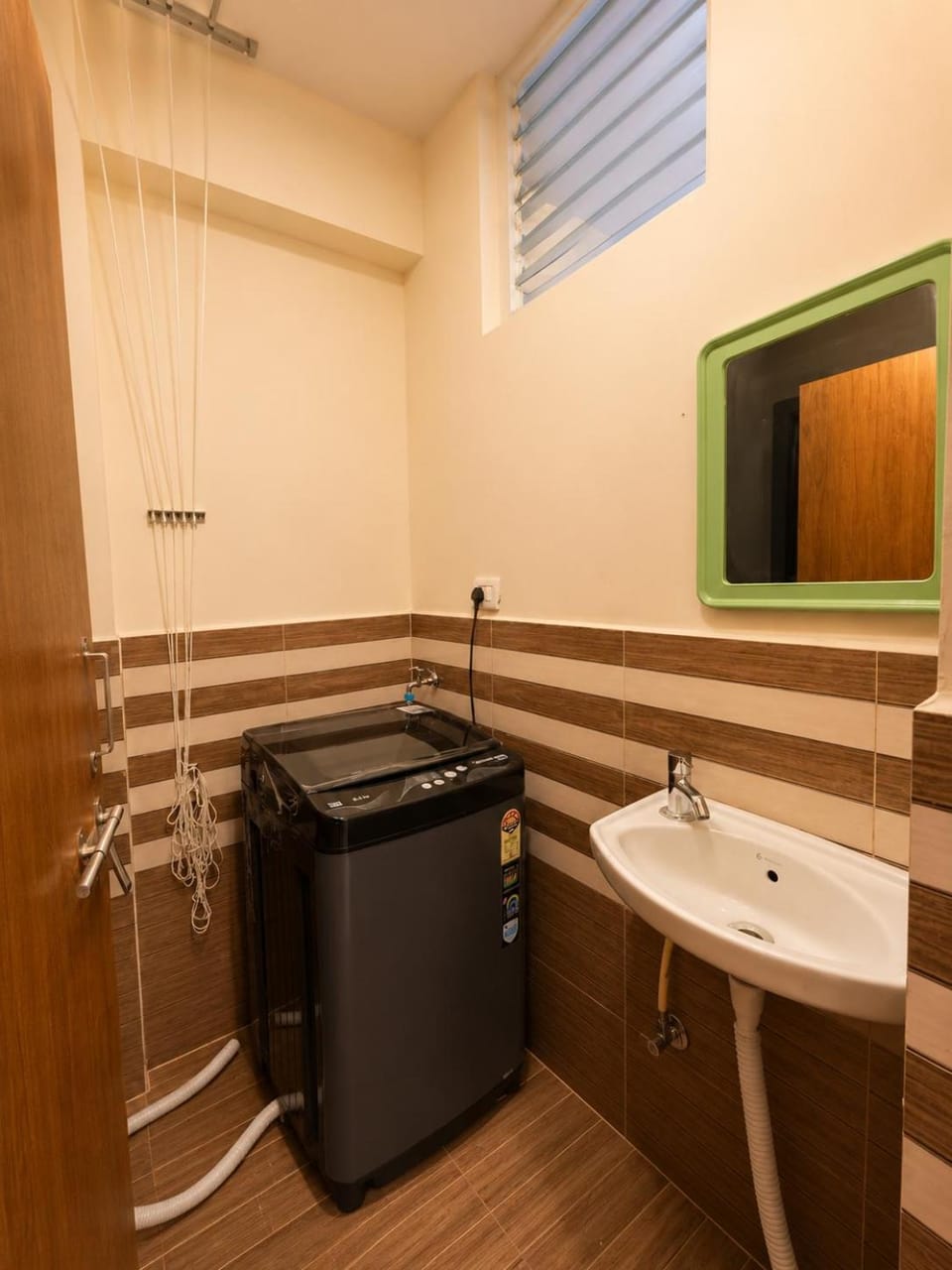 Elevated Escape Penthouse in Kondapur near AMB mall SSR 601 Apartment in Hyderabad