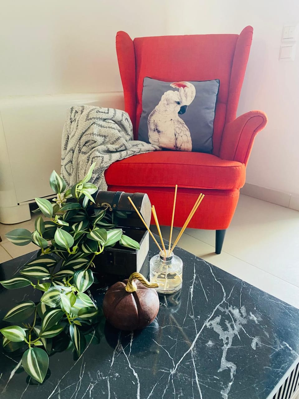 Living room, Decorative detail, Seating area