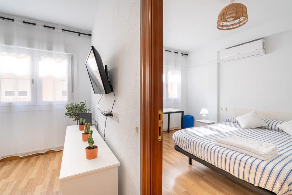 Bed, TV and multimedia